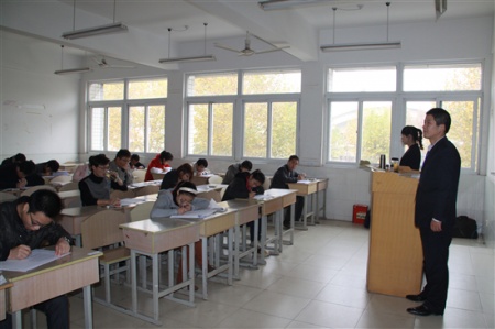 芜湖市2011年市、县区联动公开选拔领导干部笔试举行